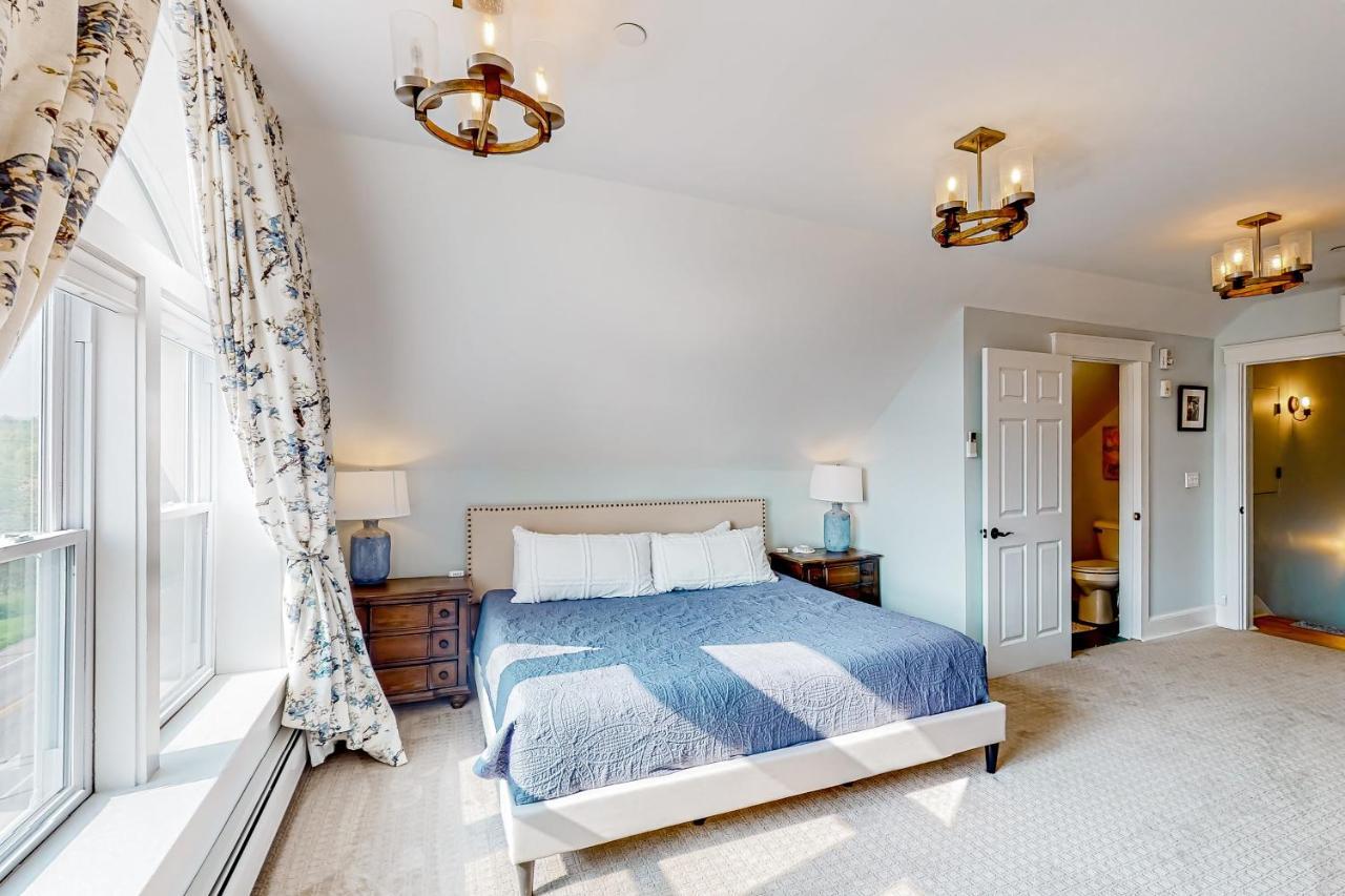 The Retreat - Suite #2 Waterbury Εξωτερικό φωτογραφία