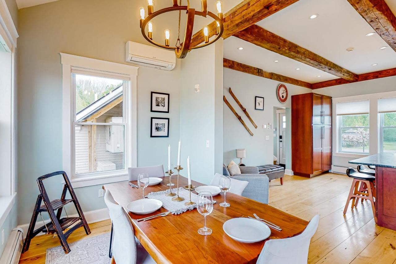 The Retreat - Suite #2 Waterbury Εξωτερικό φωτογραφία